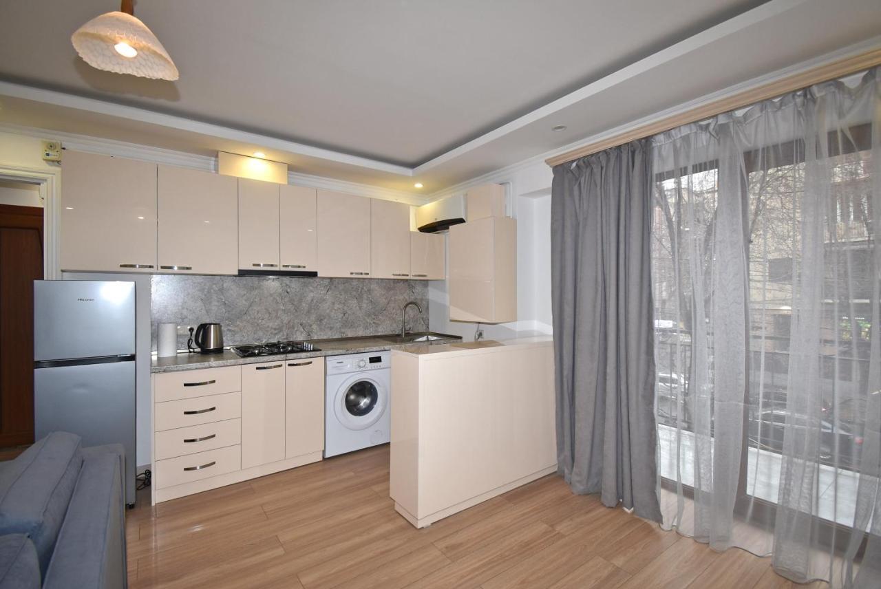19Tumanyan Excellent Apartment In The Centre Of Capital Ereván Exterior foto