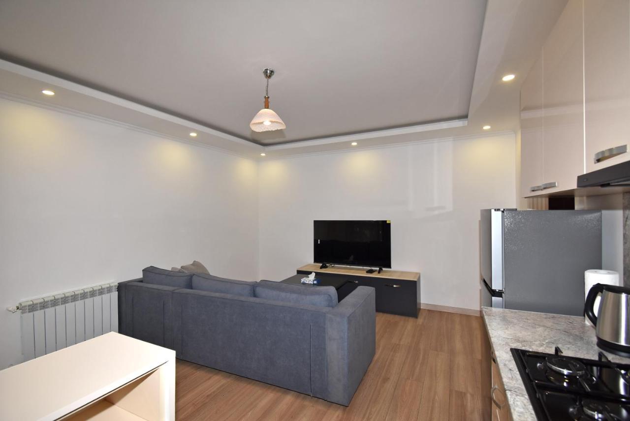 19Tumanyan Excellent Apartment In The Centre Of Capital Ereván Exterior foto