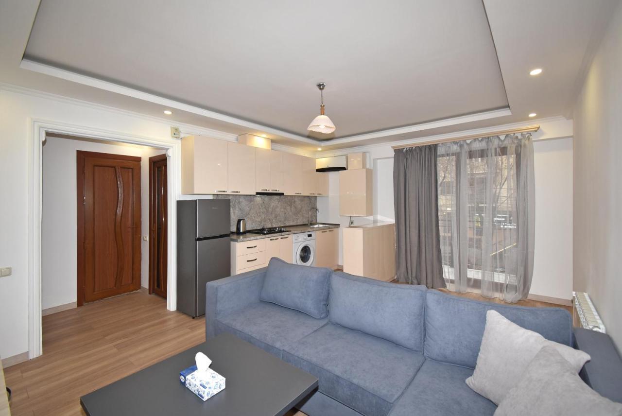 19Tumanyan Excellent Apartment In The Centre Of Capital Ereván Exterior foto