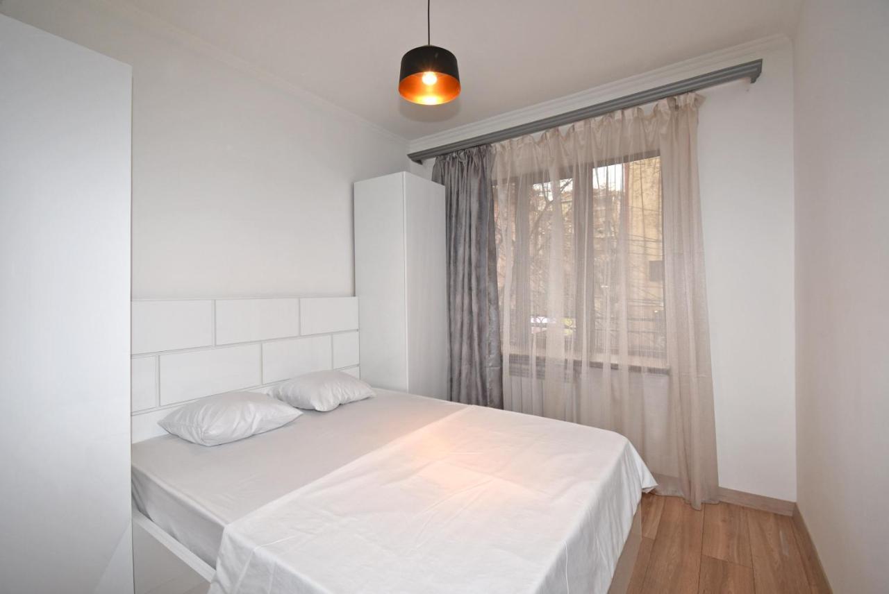 19Tumanyan Excellent Apartment In The Centre Of Capital Ereván Exterior foto