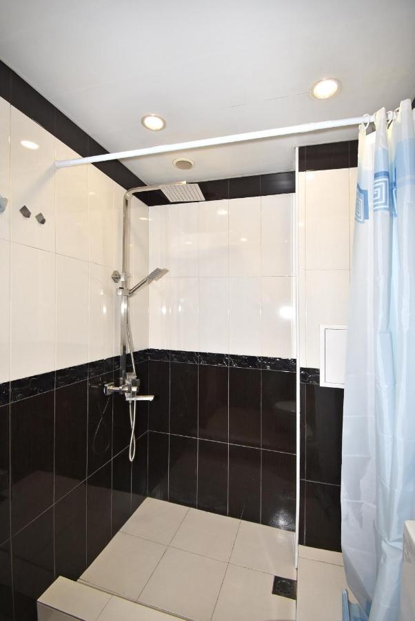 19Tumanyan Excellent Apartment In The Centre Of Capital Ereván Exterior foto